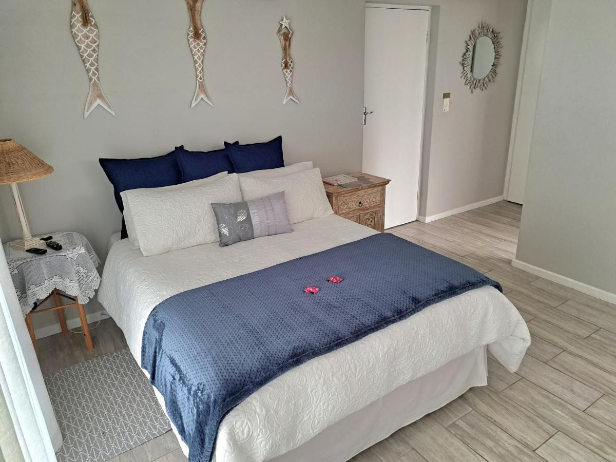 Ocean Breeze Apartment Mossel Bay Luaran gambar